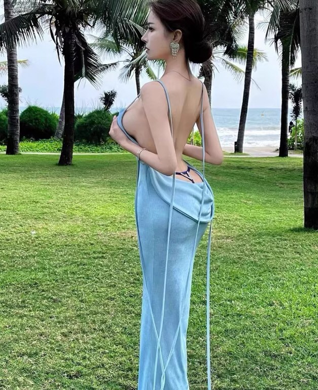 妩媚尤物性感连衣裙照片