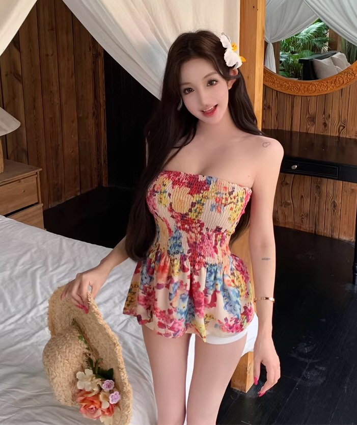 美丽软妹性感连衣裙写真图集