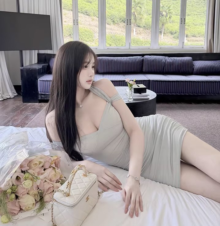 丰满淘女郎情趣内衣原图