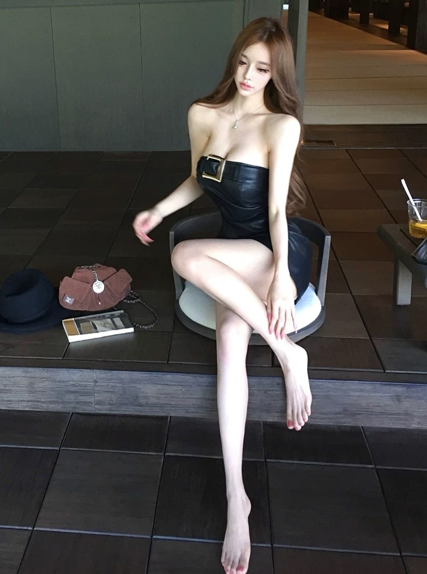 绝色网红性感连衣裙照片全集