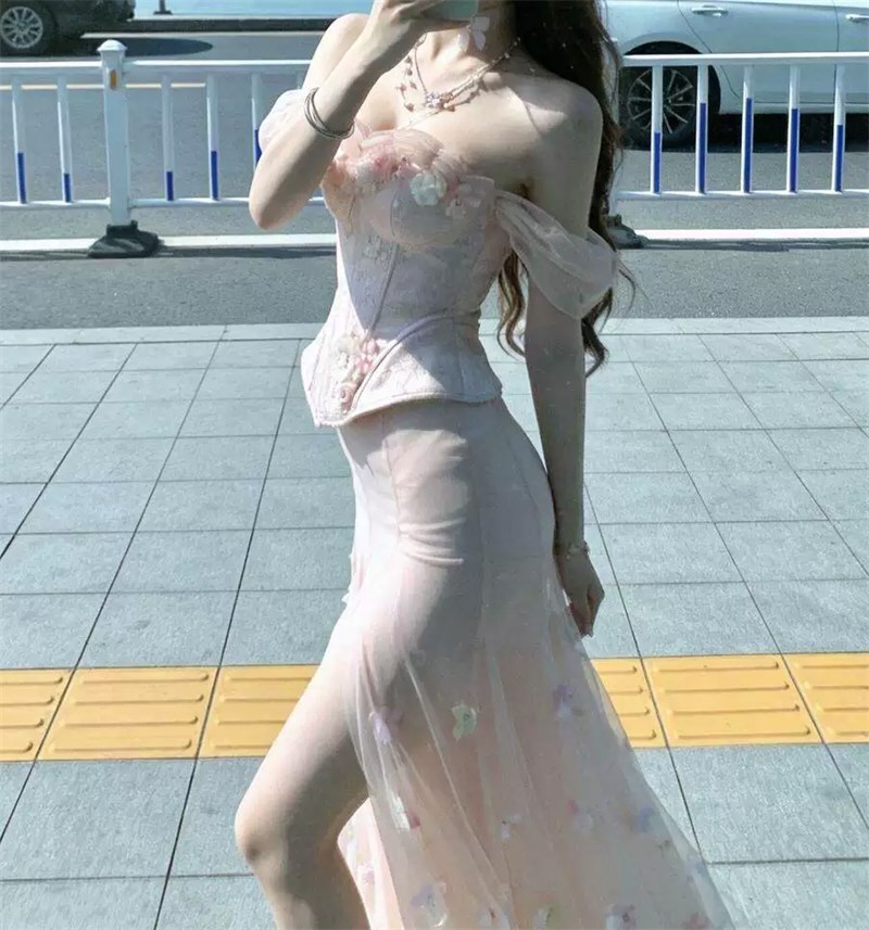 白嫩少女性感连衣裙图集