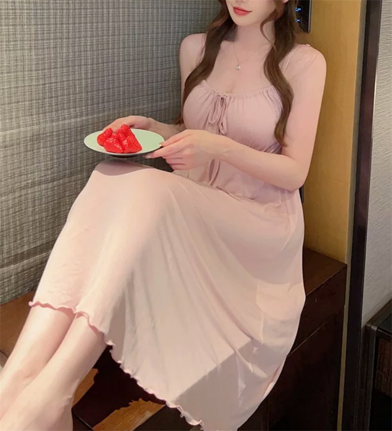 美丽模特性感连衣裙图集福利