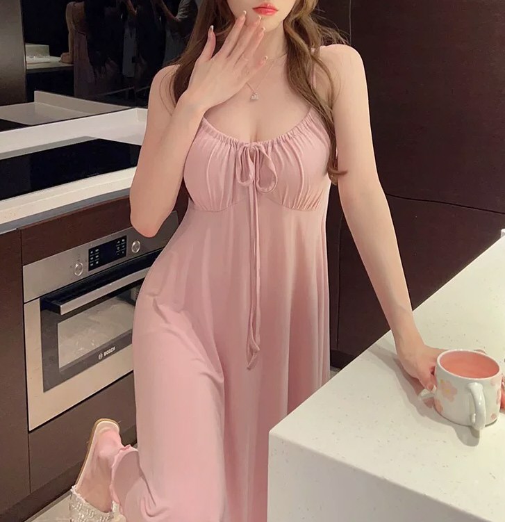 美丽模特性感连衣裙图集福利