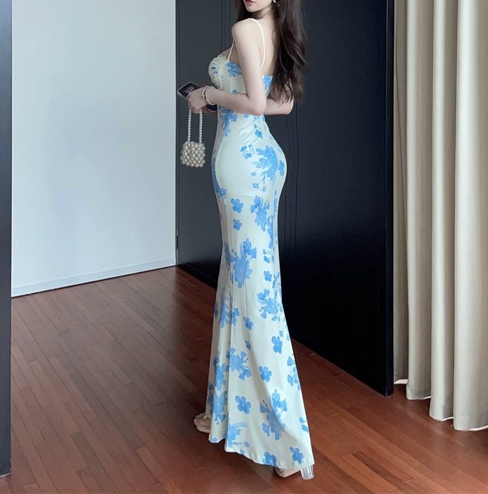 妩媚美人性感连衣裙照片