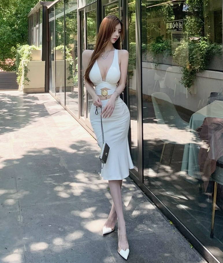 诱人女神性感连衣裙套图