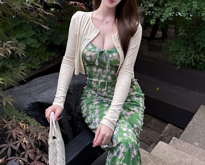 丰腴模特性感连衣裙相册精选