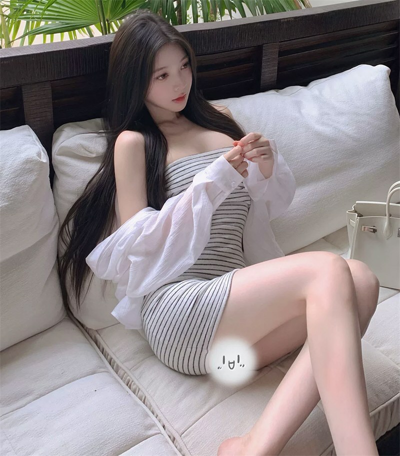 靓丽嫩模性感连衣裙原图