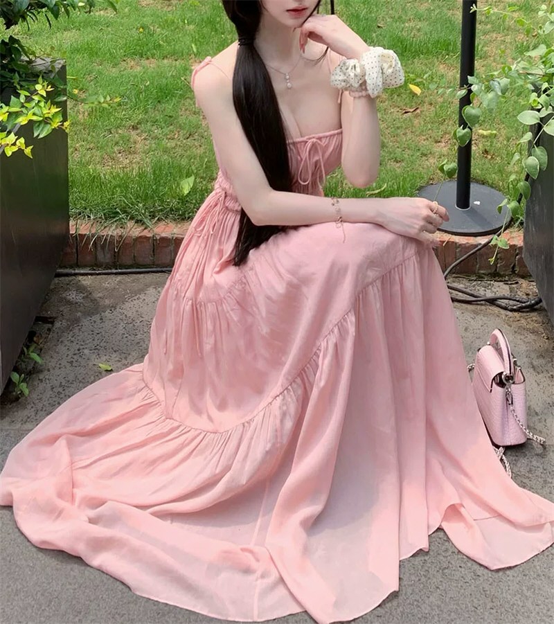 诱人美女性感连衣裙写真