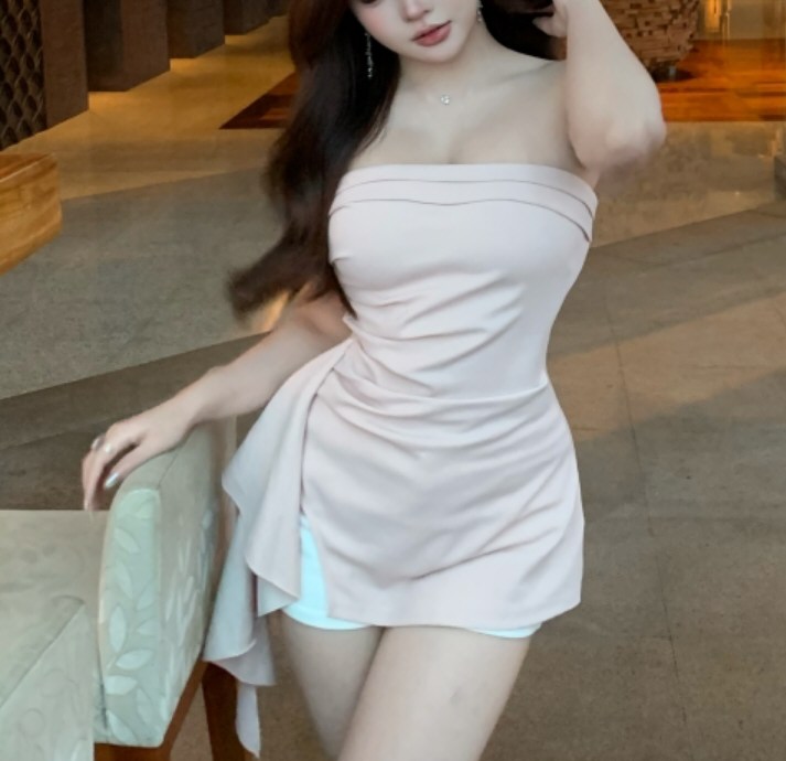 诱人嫩模性感连衣裙图片全集