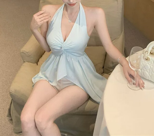 诱人嫩模性感连衣裙图片全集