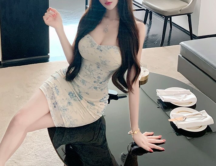 漂亮少女性感连衣裙原图福利