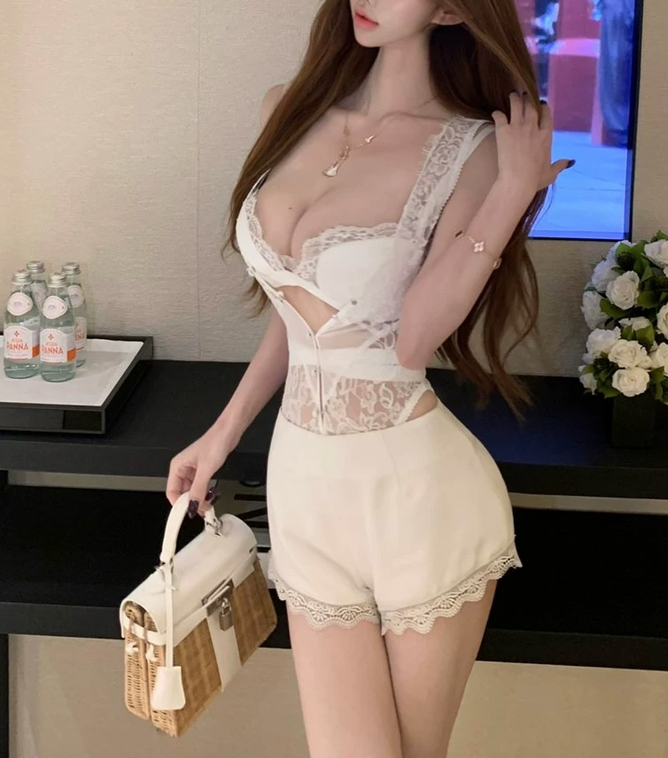 绝色网红性感连衣裙图片