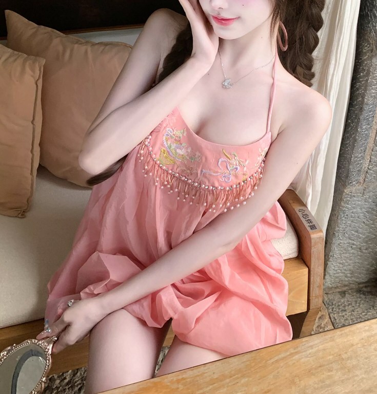 漂亮美女性感连衣裙相册