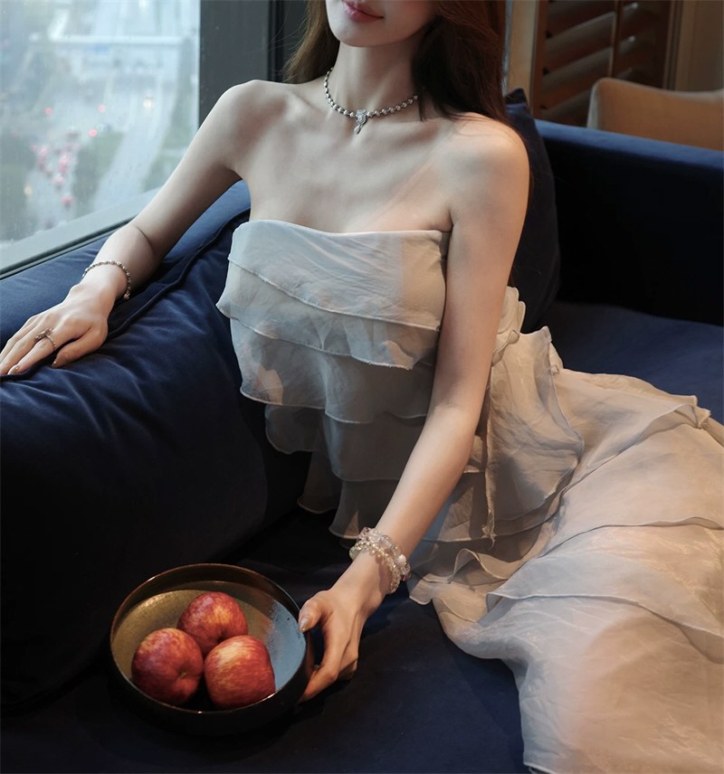 靓丽美女性感连衣裙图片精选