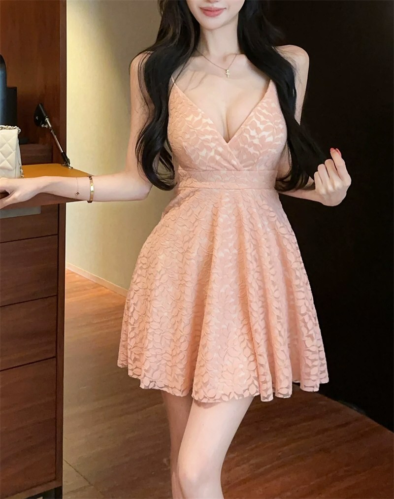 靓丽美女性感连衣裙套图