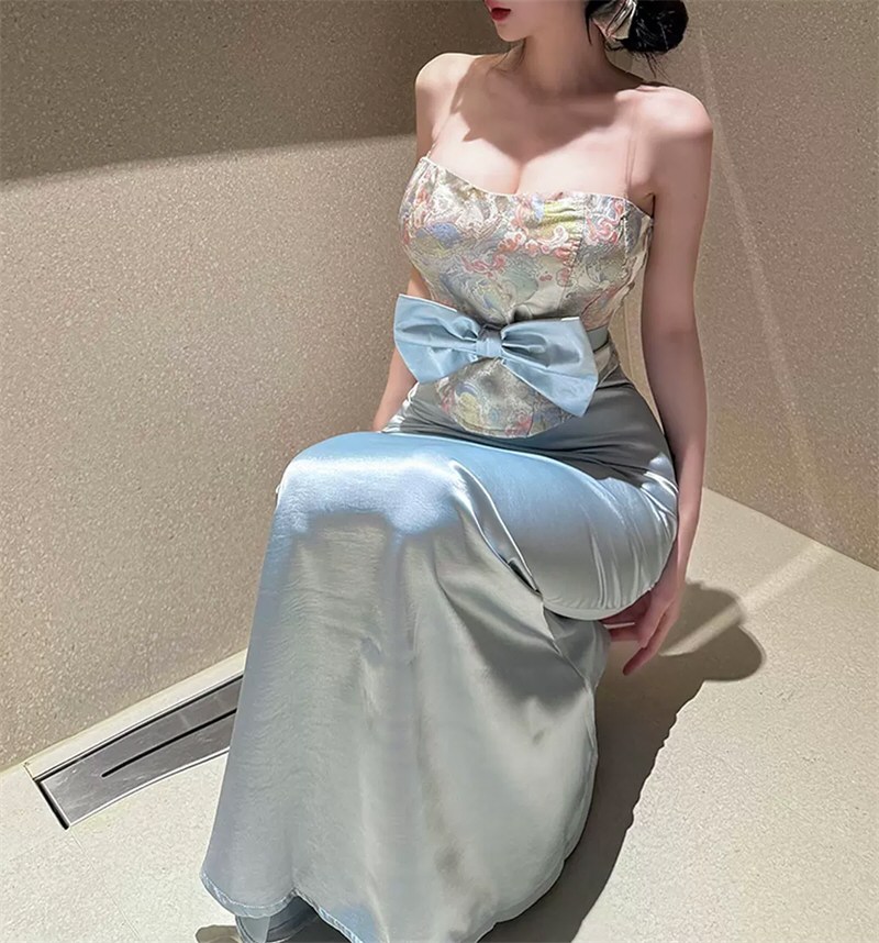 靓丽美女性感连衣裙写真