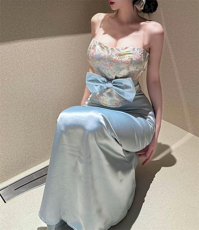 靓丽美女性感连衣裙写真