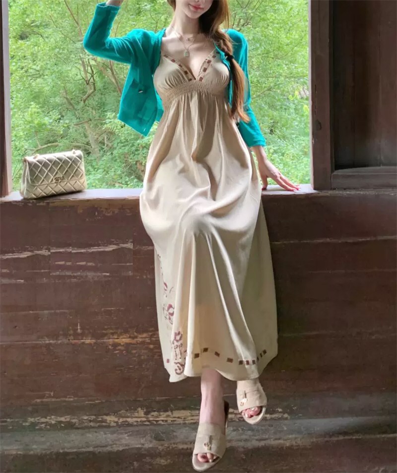 靓丽美人性感连衣裙写真
