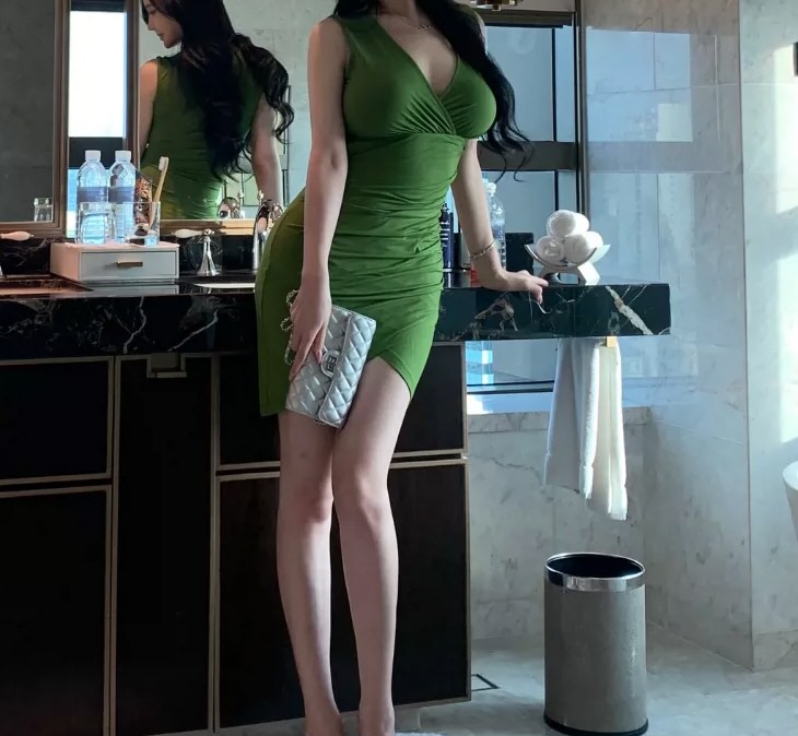 诱人软妹性感连衣裙私拍