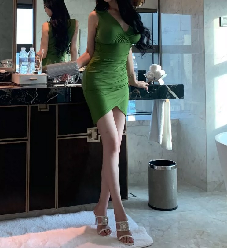 诱人软妹性感连衣裙私拍