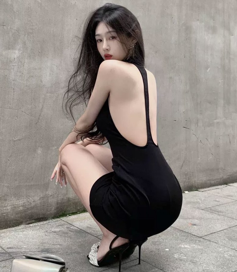 清纯美女性感连衣裙相册精选