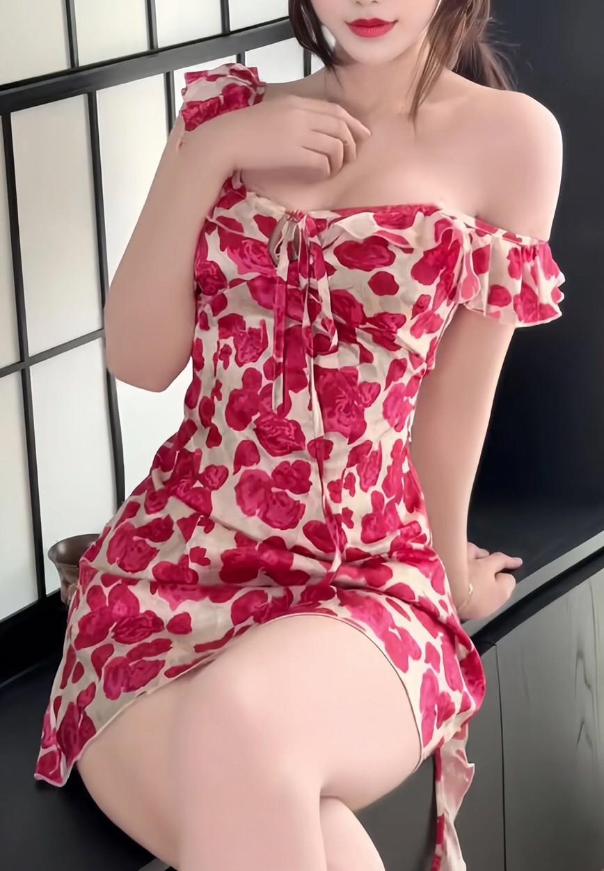 妩媚软妹性感连衣裙相册精选