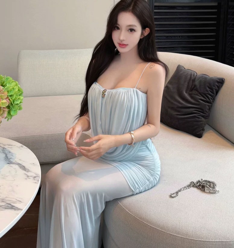 妖艳女神性感连衣裙私拍