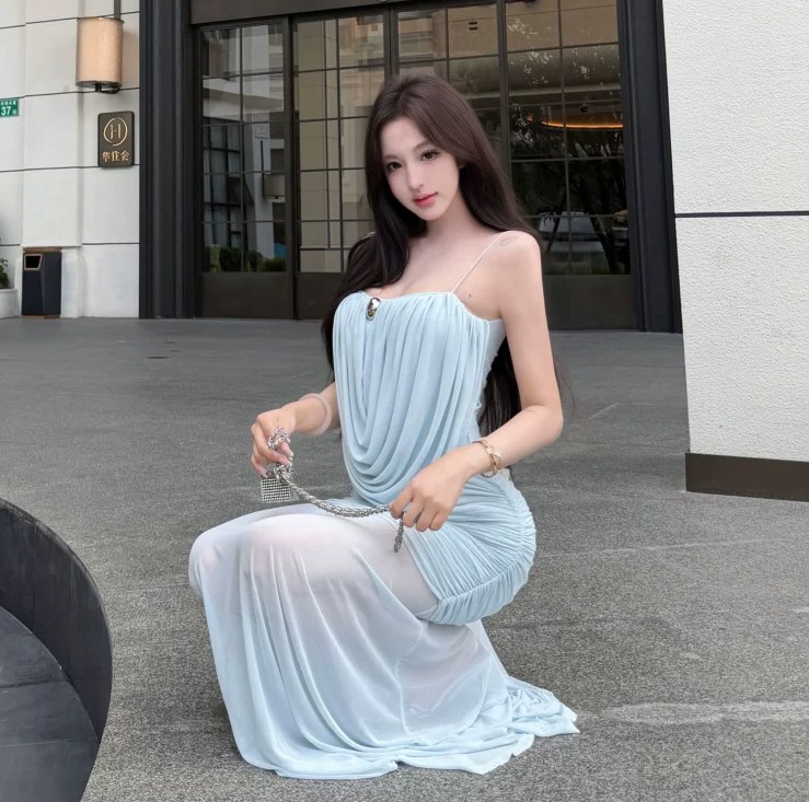 妖艳女神性感连衣裙私拍