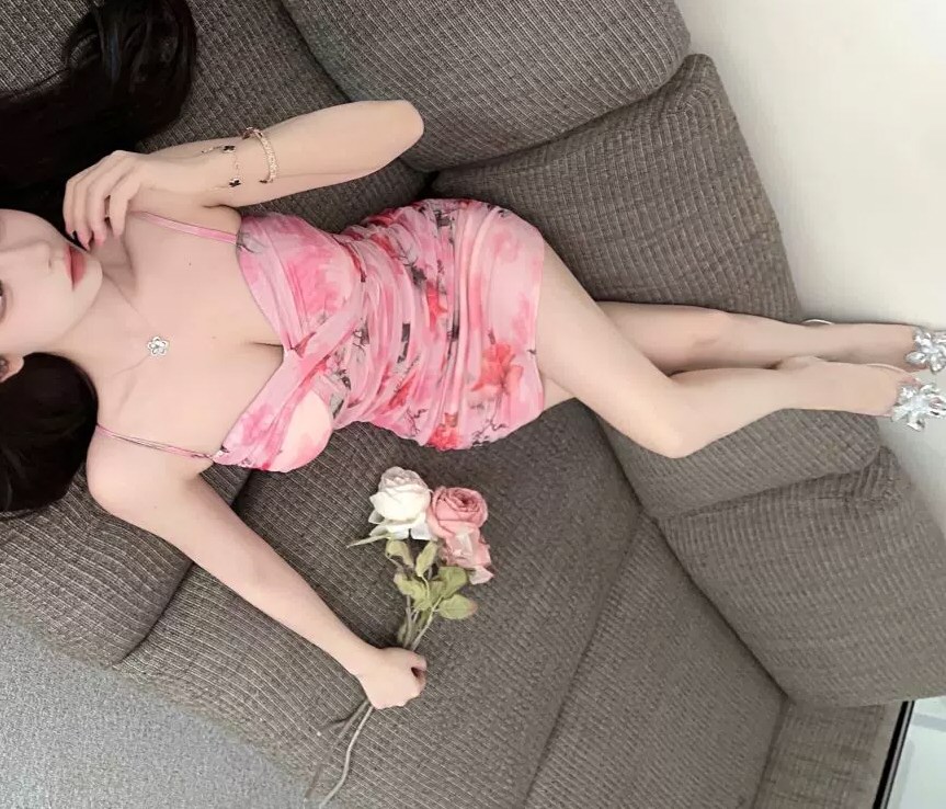 美丽嫩模性感连衣裙专辑