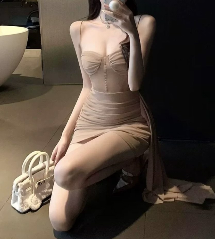 丰满美女性感连衣裙原图