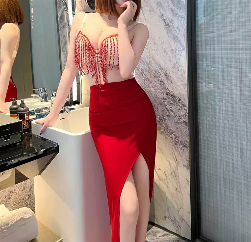 白嫩网红性感连衣裙图片写真