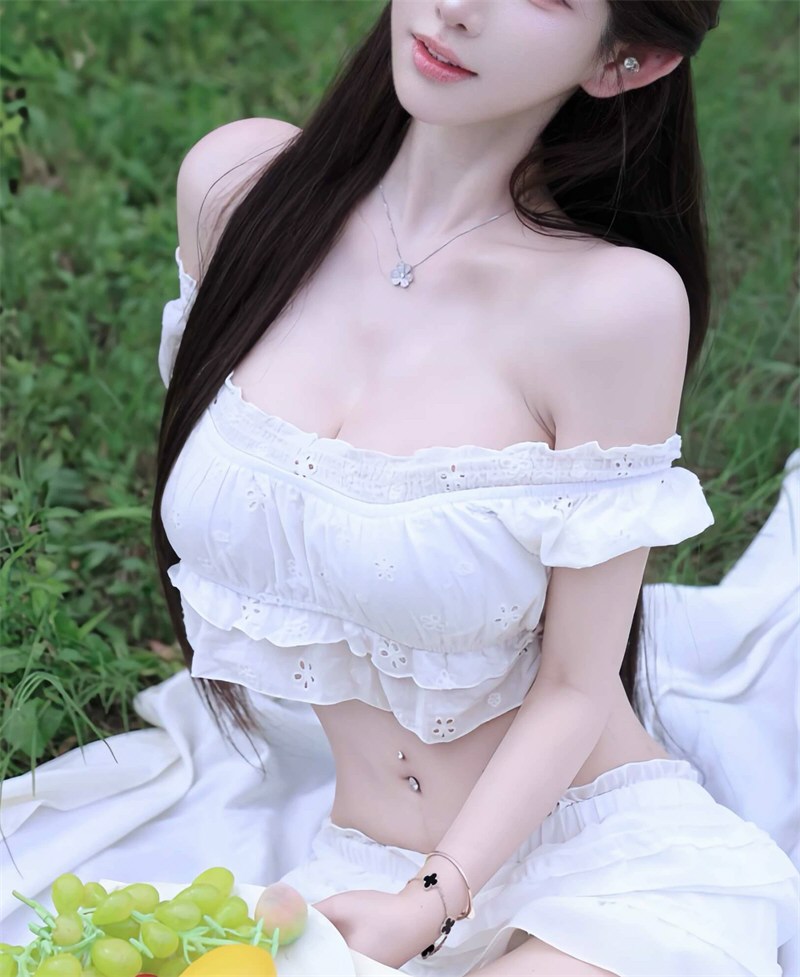 妩媚美女性感连衣裙相册