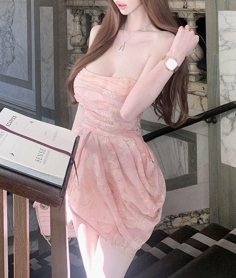 美丽美女性感连衣裙原图