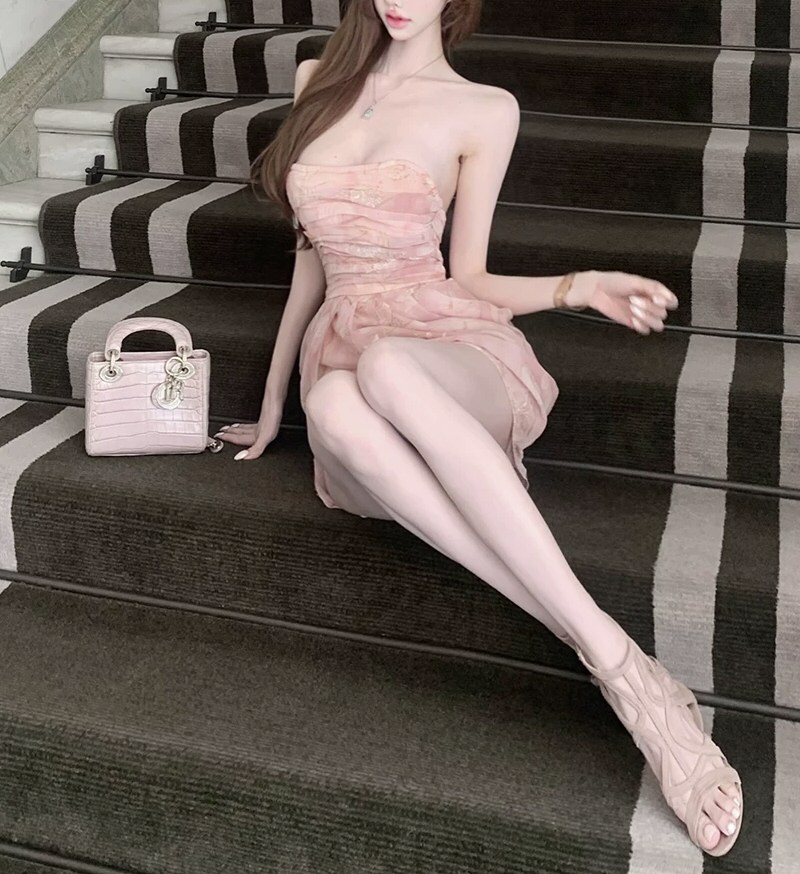 美丽美女性感连衣裙原图
