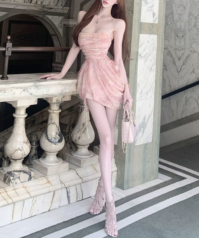 美丽美女性感连衣裙原图