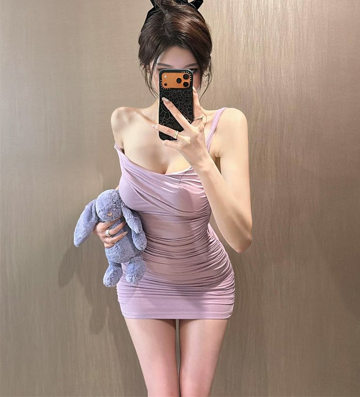 美貌嫩模性感连衣裙相册精选